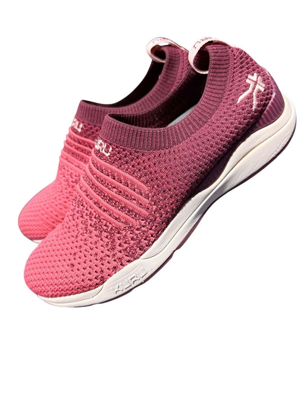 Kuru Stride Walking Shoe Slip On Size 6 Stretch Comfort Athletic Red Recovery
